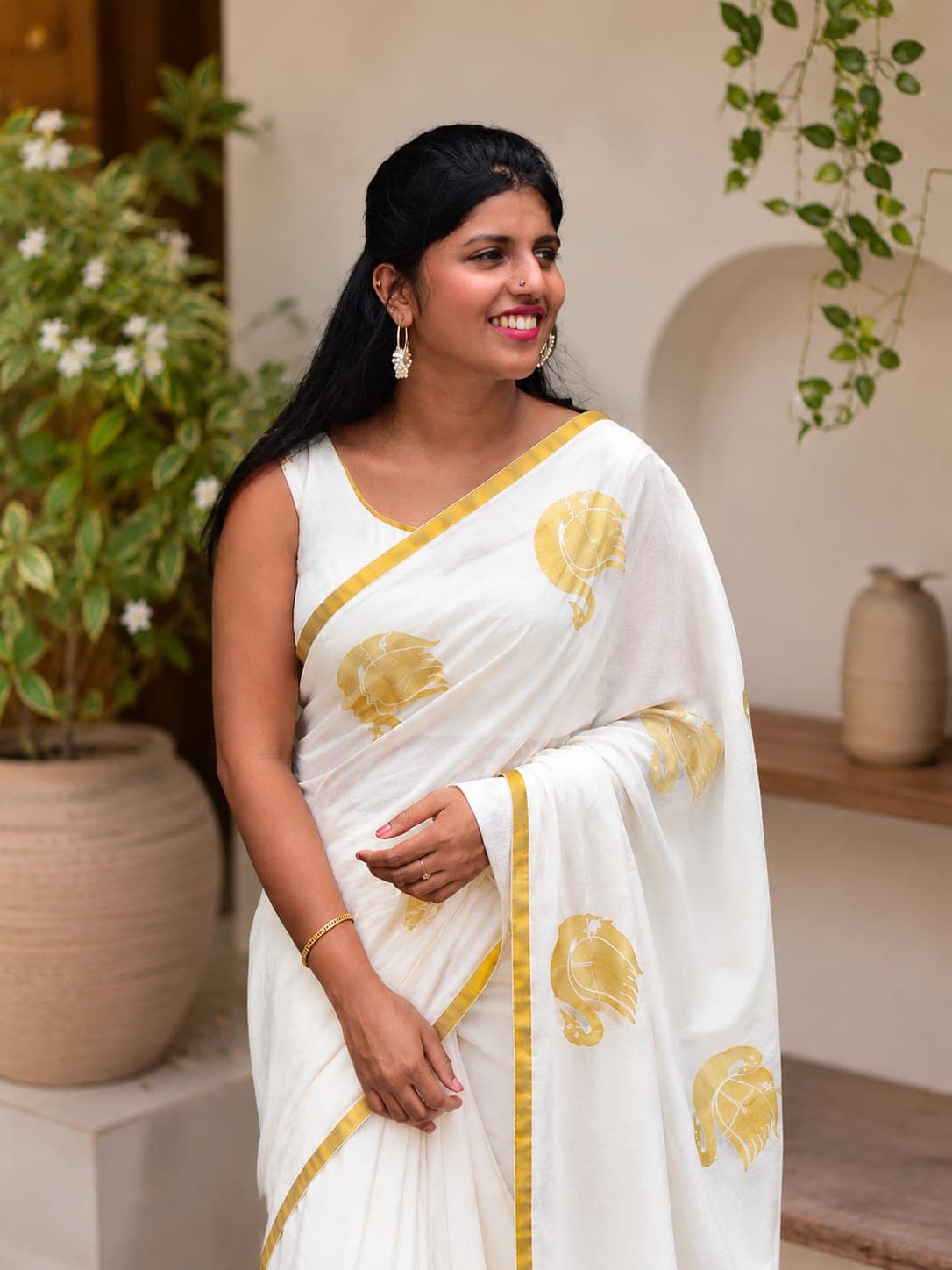 Vrindavan border cotton lightweight saree