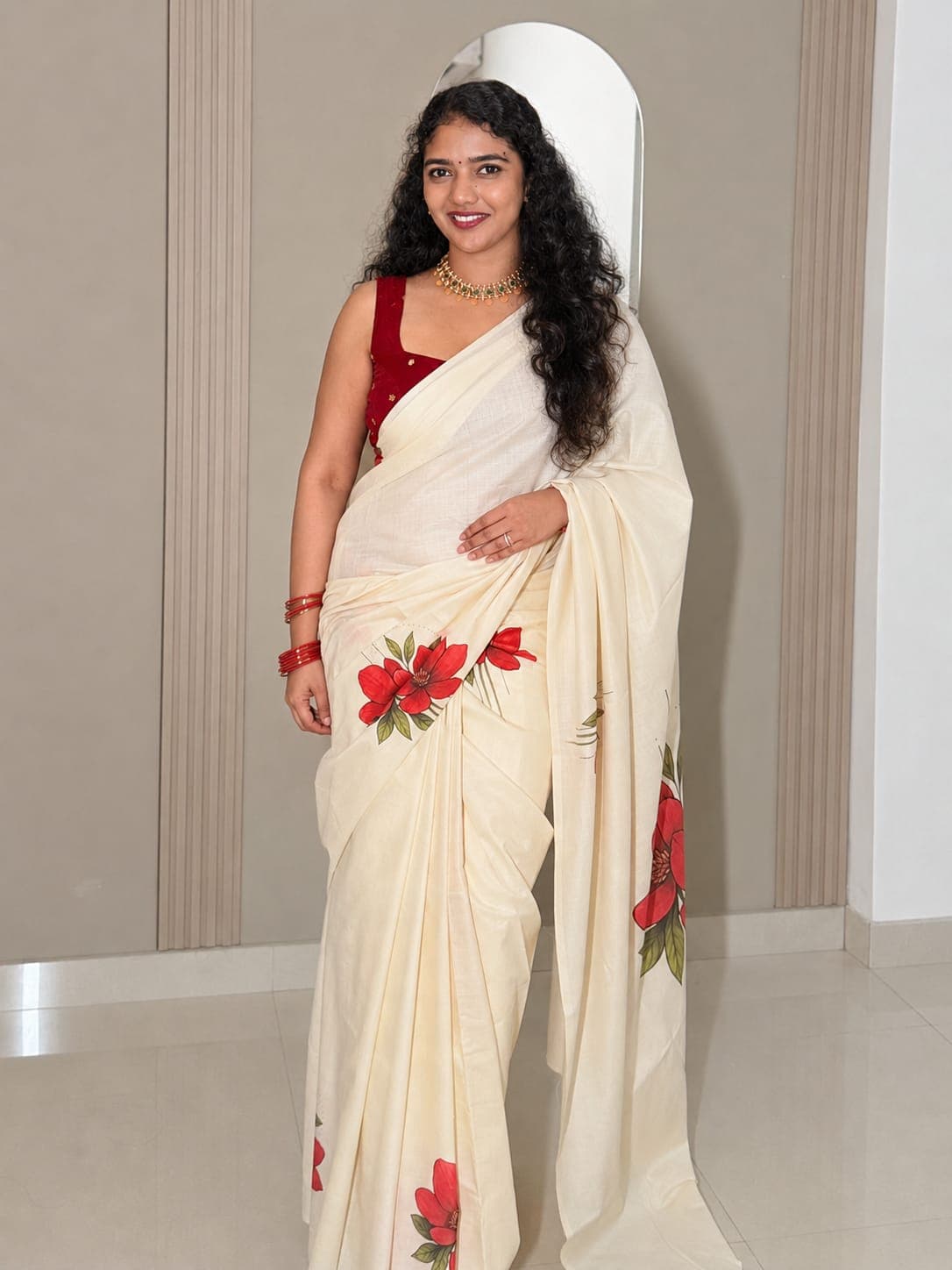 Avanthika silk Kasavu saree with gold zari detail